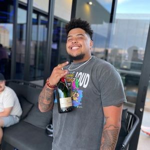 Meet your Posher, Christian